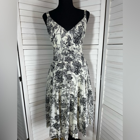 Soho Clothing Company Dresses & Skirts - Beautiful Plus Size V-Neck Floral Cotton Summer Dress Size 2X